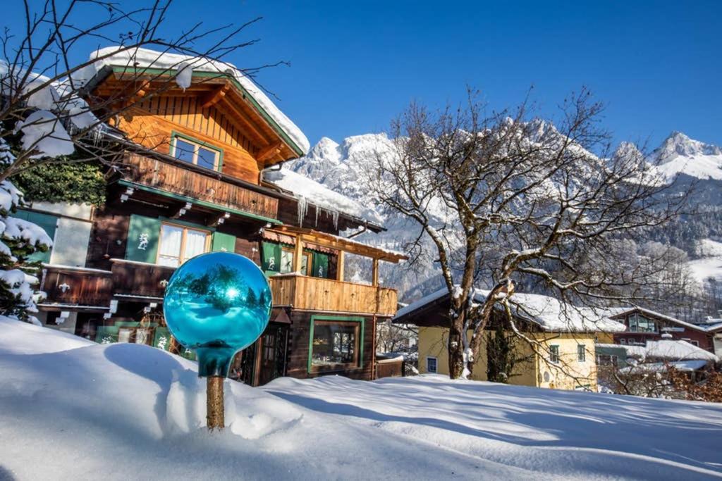 Haus Weidmannsheil - Wohnen Im Romantischen Forsthaus Werfen Buitenkant foto