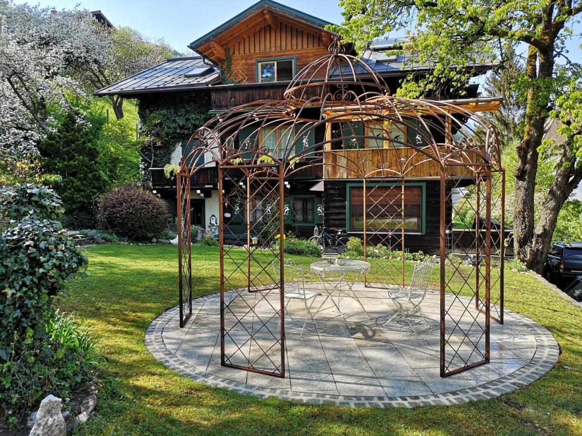 Haus Weidmannsheil - Wohnen Im Romantischen Forsthaus Werfen Buitenkant foto