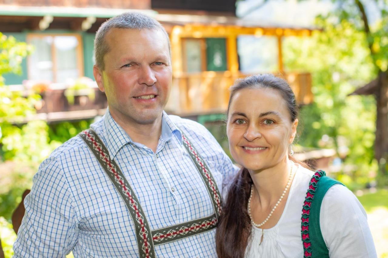 Haus Weidmannsheil - Wohnen Im Romantischen Forsthaus Werfen Buitenkant foto