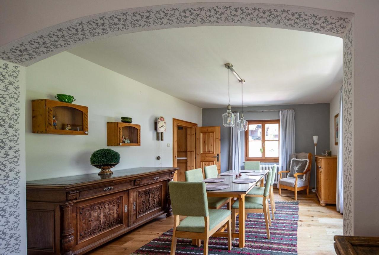 Haus Weidmannsheil - Wohnen Im Romantischen Forsthaus Werfen Buitenkant foto